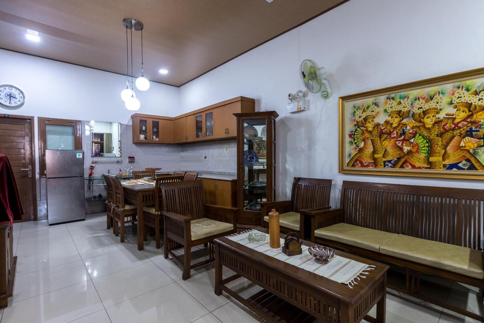 Hotel Oyo 1082 Kost Arie 1 Jakarta Exteriér fotografie